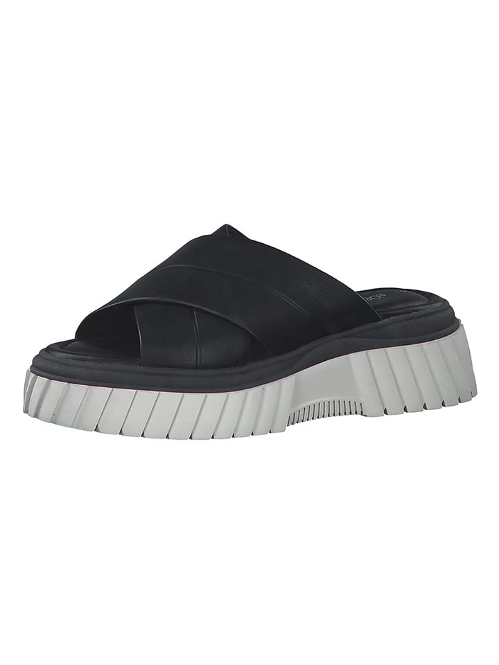 s.Oliver Klapki w kolorze czarnym na koturnie rozmiar: 39