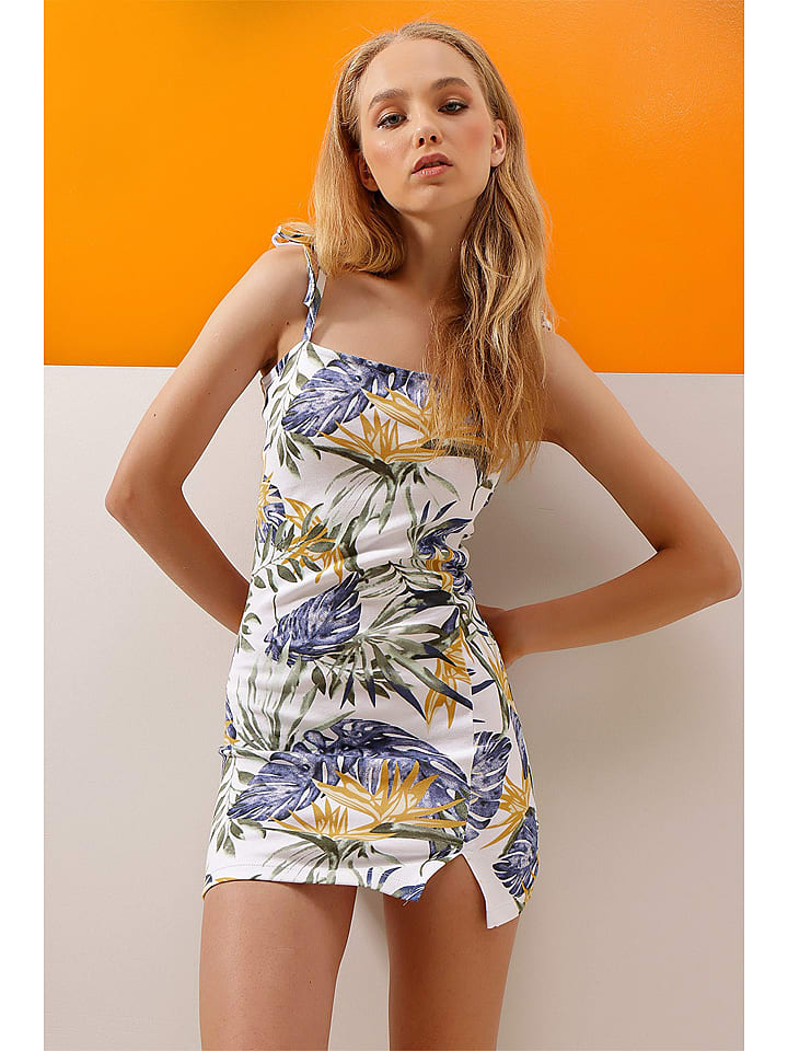 Sukienka w kolorze kremowo-niebiesko-żółtym