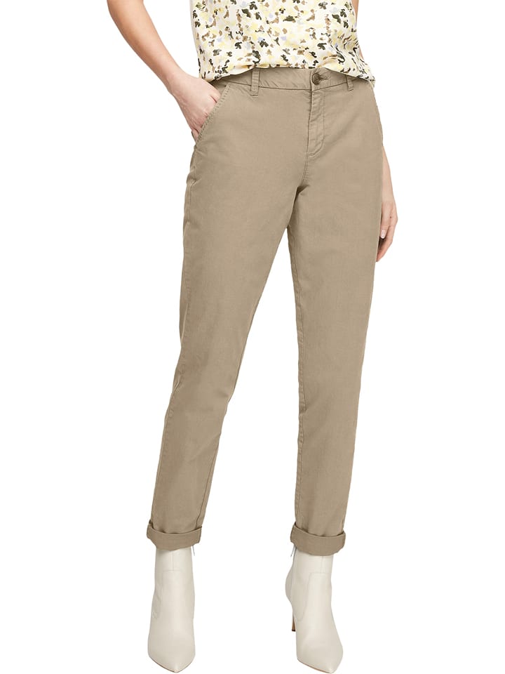 s.Oliver Spodnie w kolorze beżowym rozmiar: 46