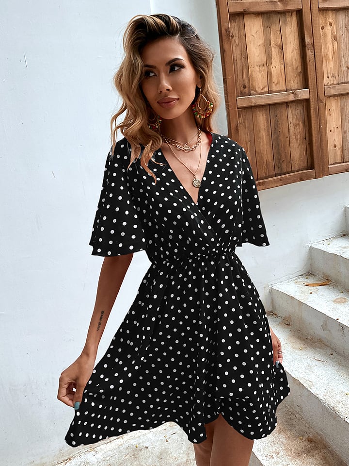 Sukienka w kolorze biało-czarnym