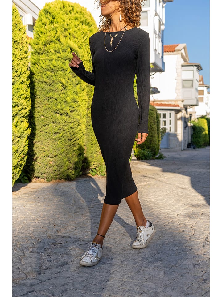 Gunes Kizi Sukienka w kolorze czarnym rozmiar: 36