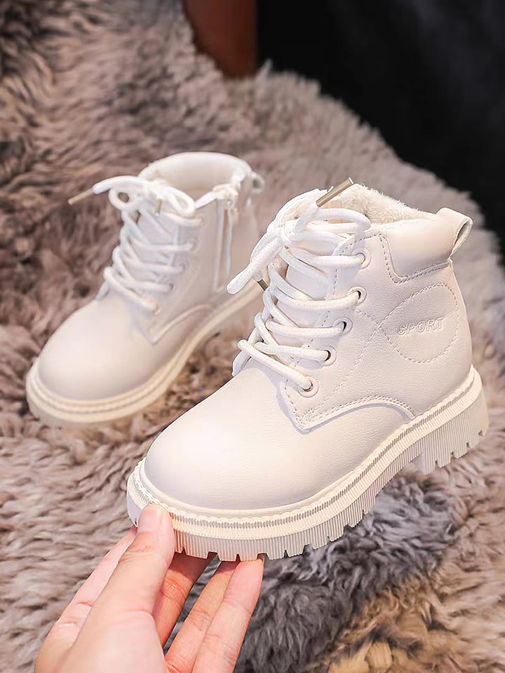 Botki w kolorze beżowym