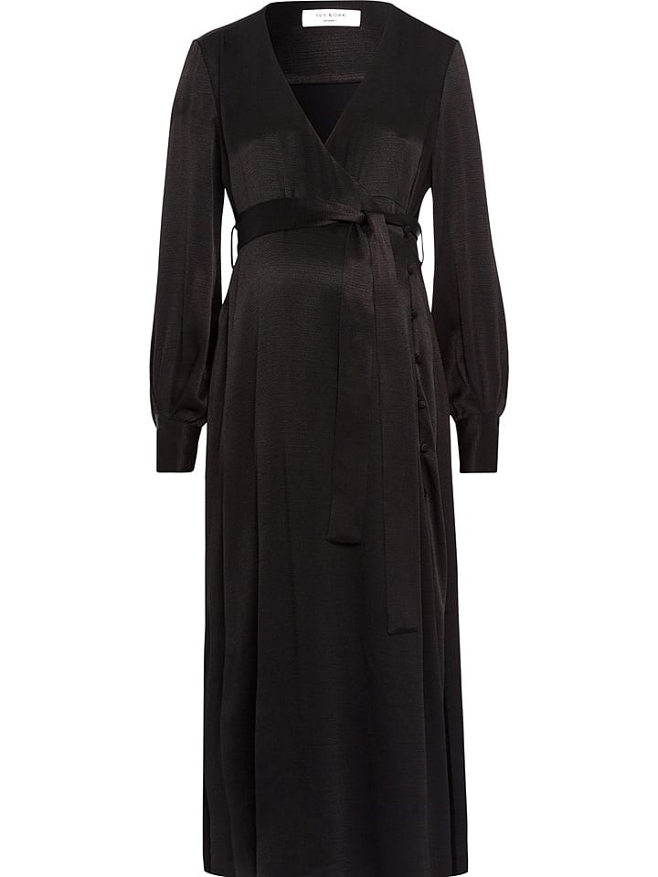 Sukienka w kolorze czarnym