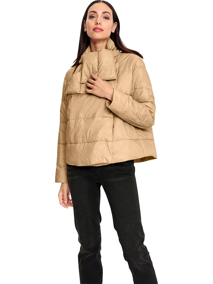 Heine Kurtka pikowana w kolorze beżowym rozmiar: 44