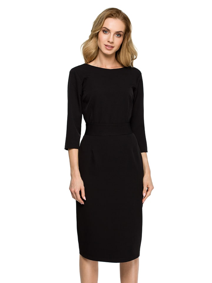 Sukienka w kolorze czarnym