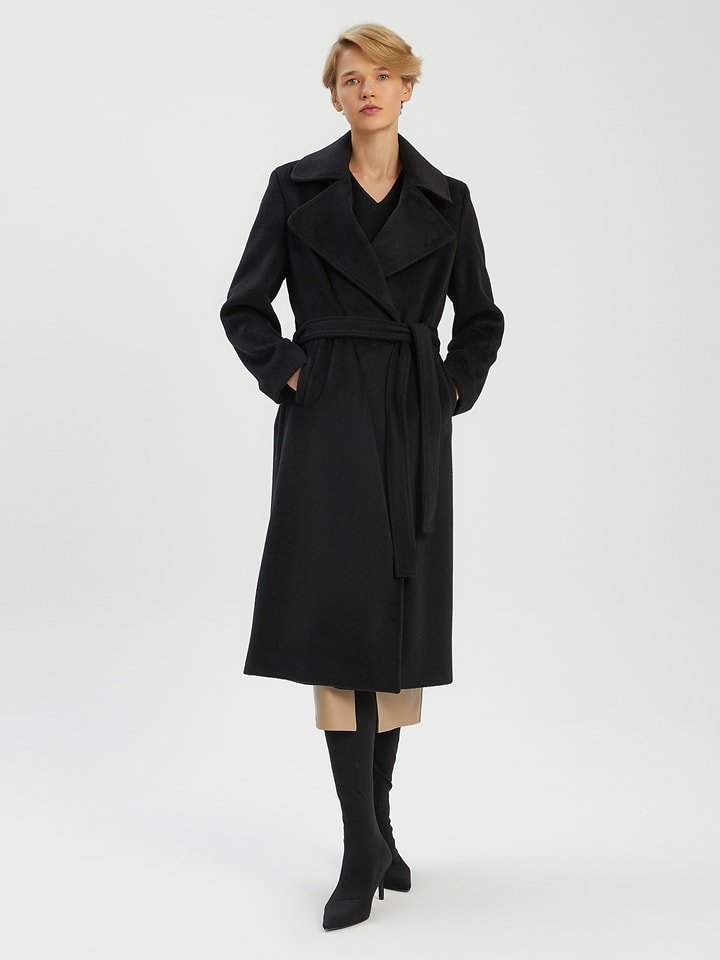 BGN Płaszcz przejściowy w kolorze czarnym rozmiar: 36