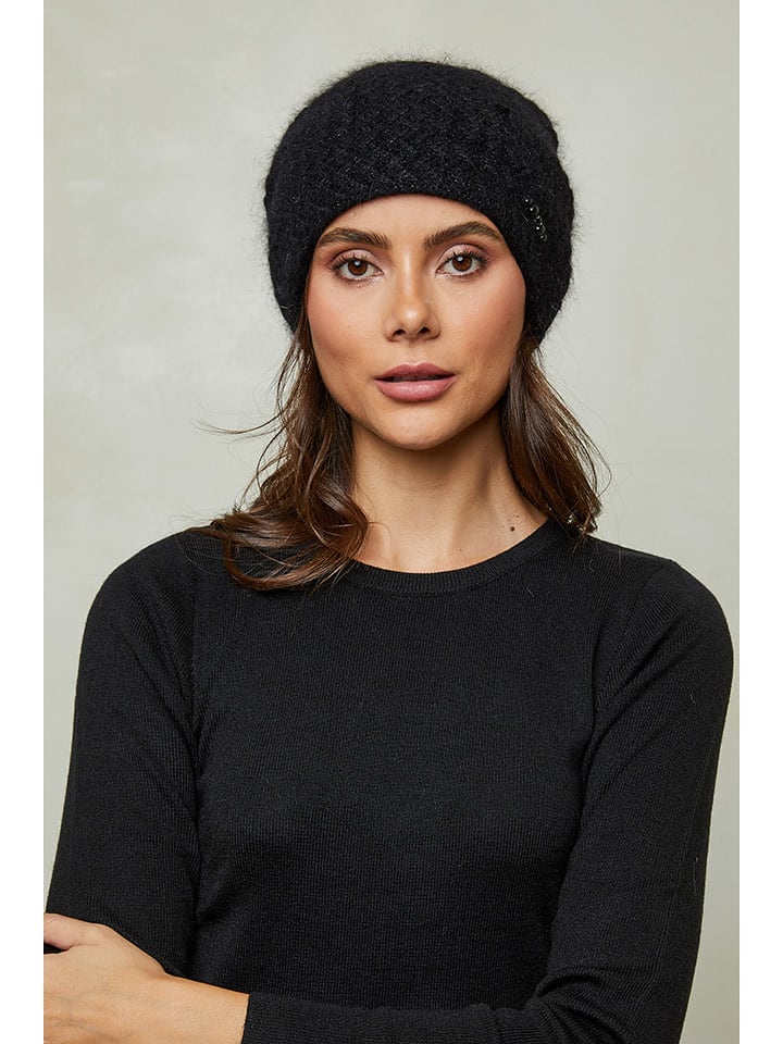 Soft Cashmere Czapka w kolorze czarnym rozmiar: onesize