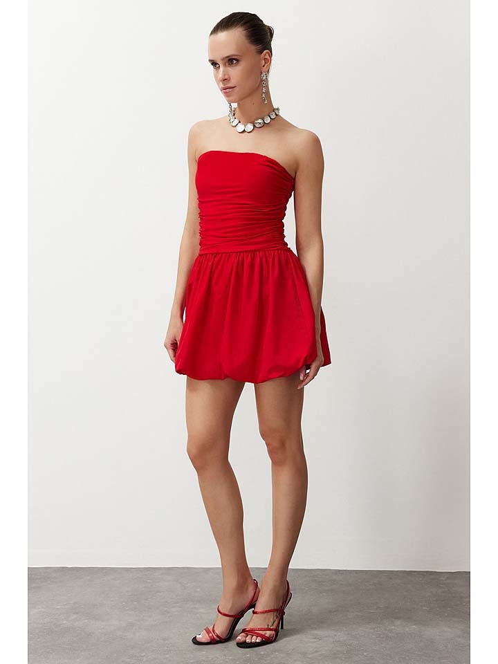 trendyol Sukienka w kolorze czerwonym rozmiar: 40