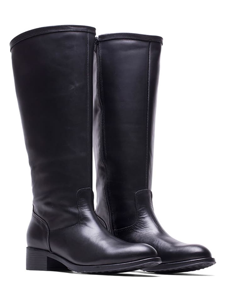 Skórzane kozaki w kolorze czarnym