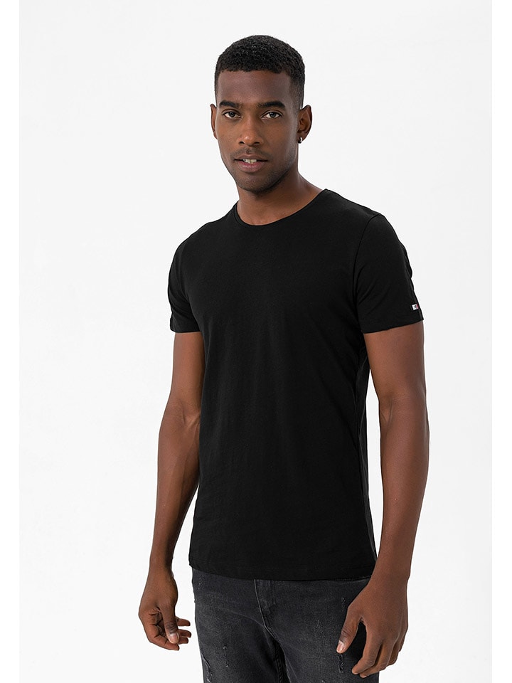 Koszulka w kolorze czarnym