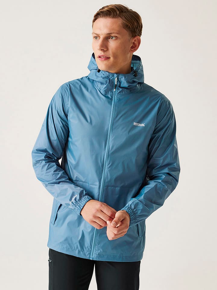 Regatta Kurtka przeciwdeszczowa "Pack It III" w kolorze błękitnym rozmiar: M