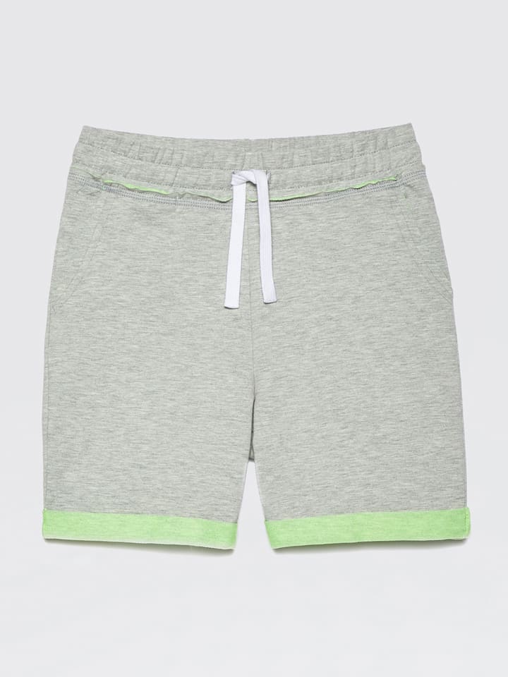 Bermudy w kolorze jasnoszarym