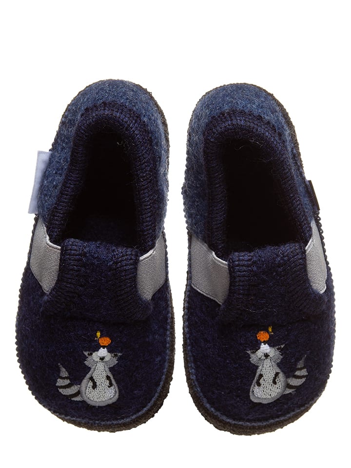 Kapcie w kolorze granatowym