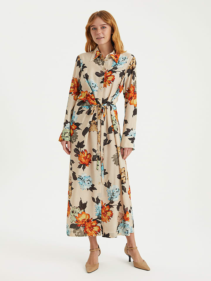 BGN Sukienka w kolorze beżowym rozmiar: 38