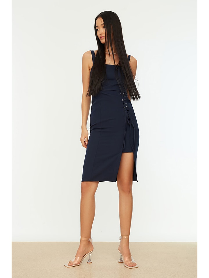 trendyol Sukienka w kolorze granatowym rozmiar: 40