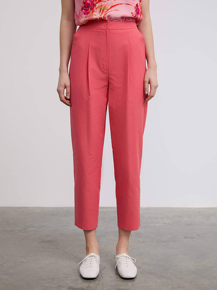 BGN Spodnie w kolorze różowym rozmiar: 38