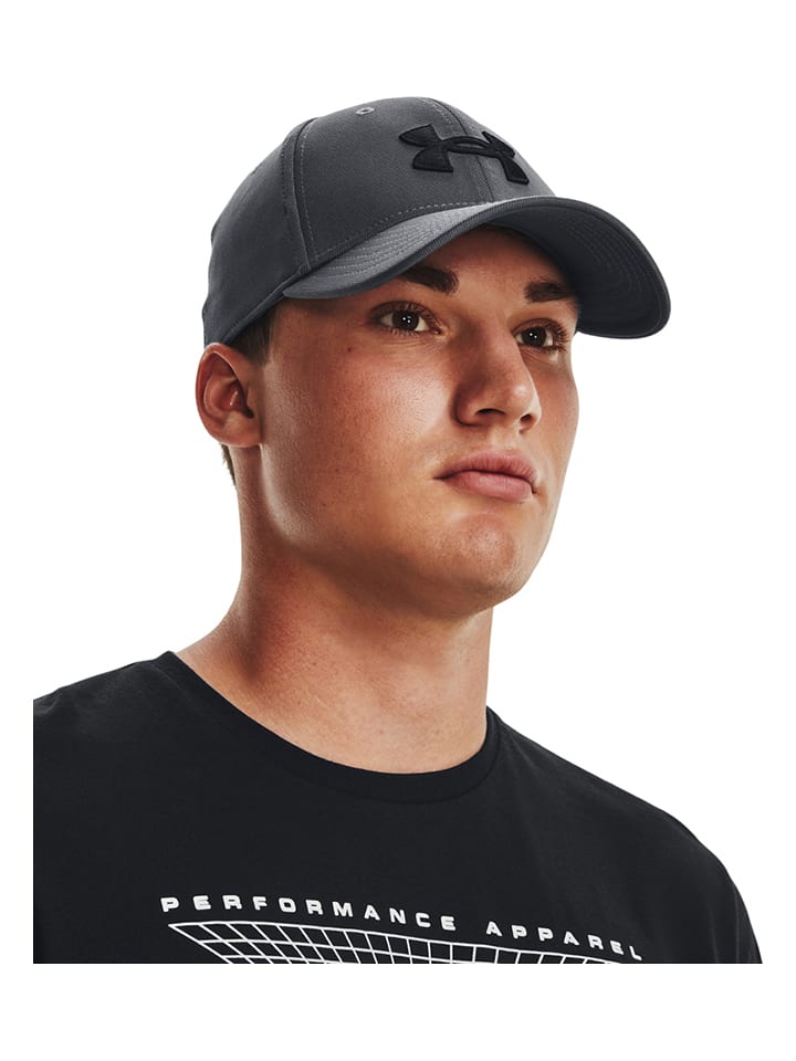 Under Armour Czapka "Blitzing" w kolorze szarym rozmiar: M/L