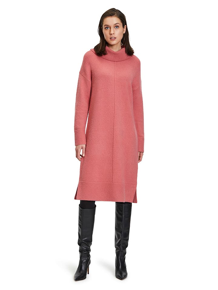 Vera Mont Sukienka w kolorze jasnoróżowym rozmiar: 44