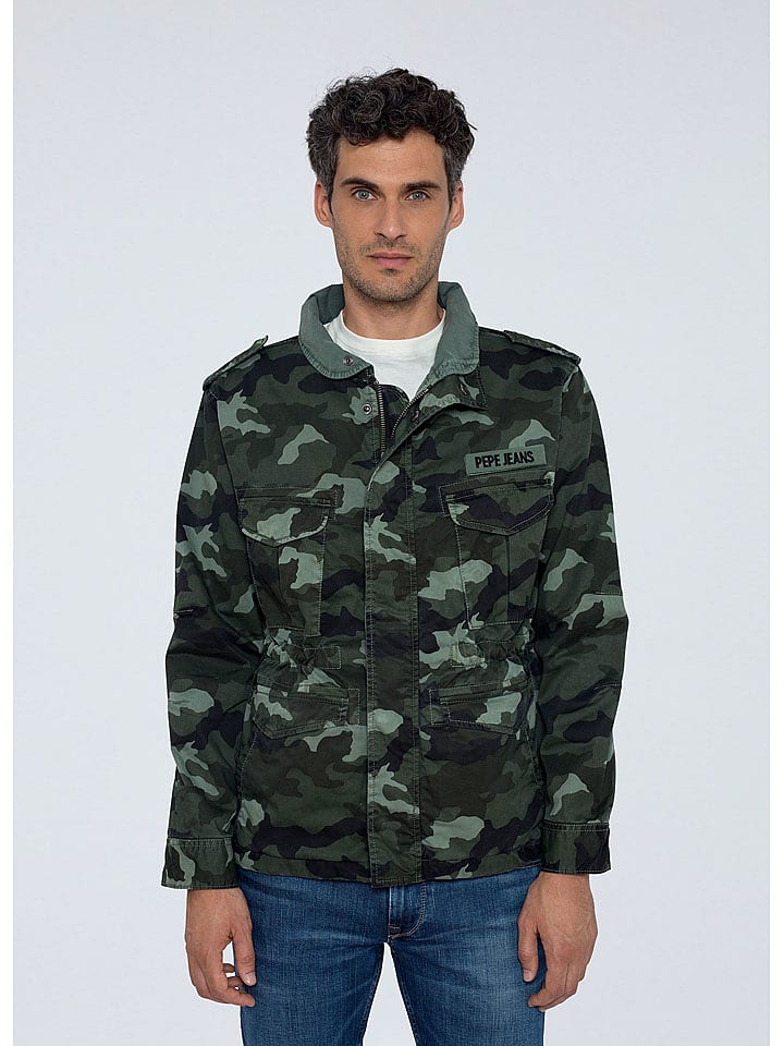 Pepe Jeans Kurtka dżinsowa "Stroude Camo" w kolorze zielono-oliwkowym rozmiar: L