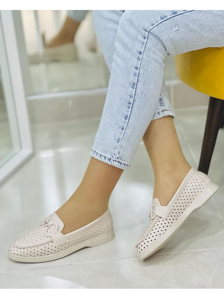 Mokasyny w kolorze beżowym