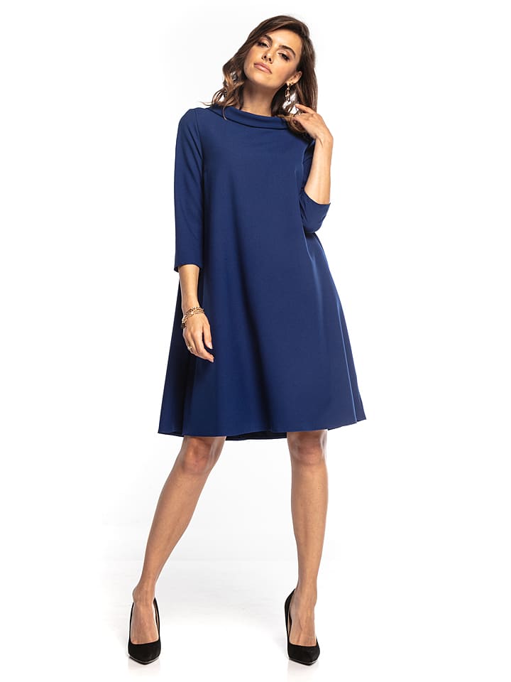 Sukienka w kolorze granatowym