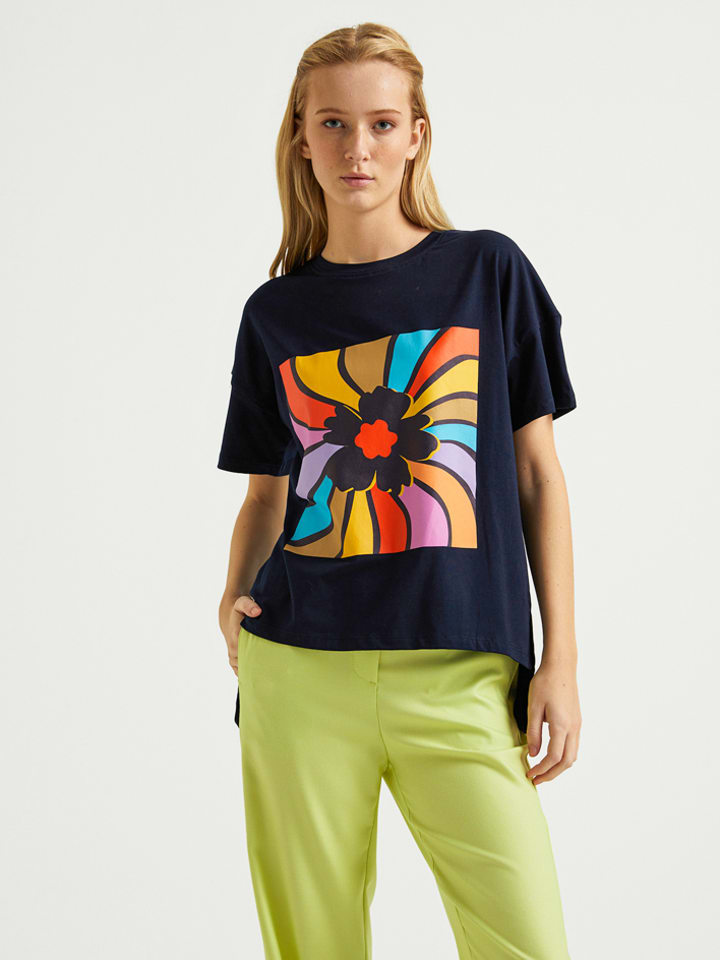 Koszulka w kolorze granatowym