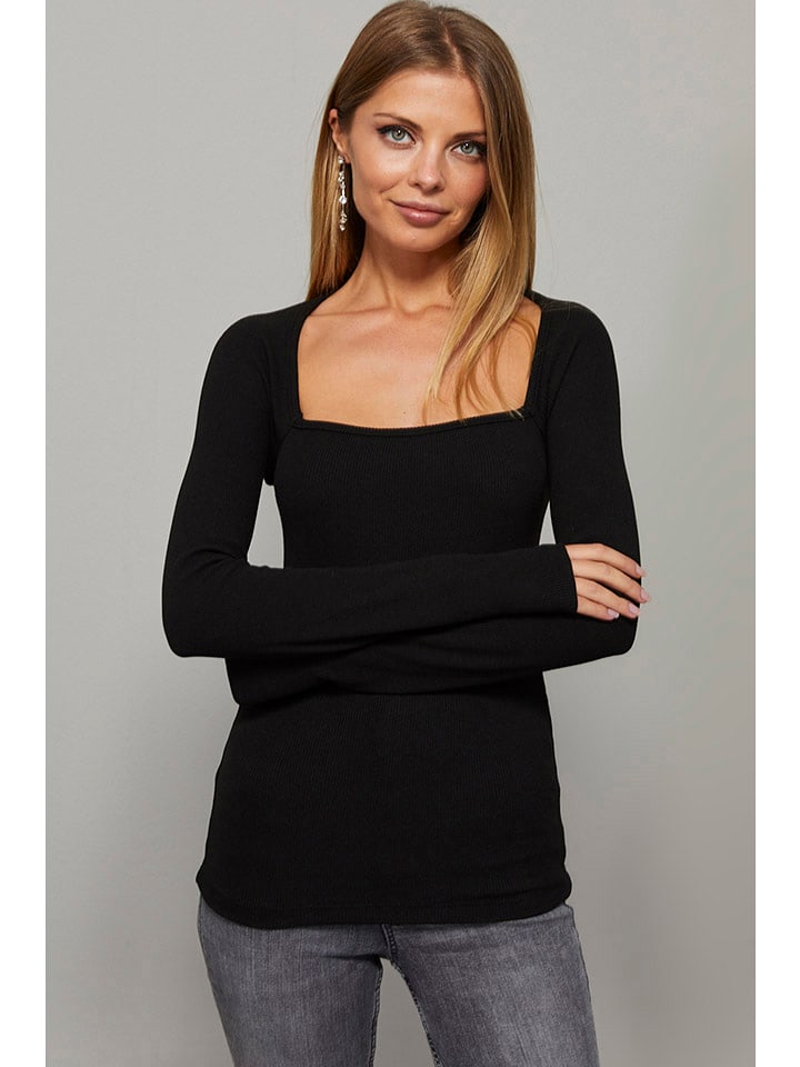 Koszulka w kolorze czarnym