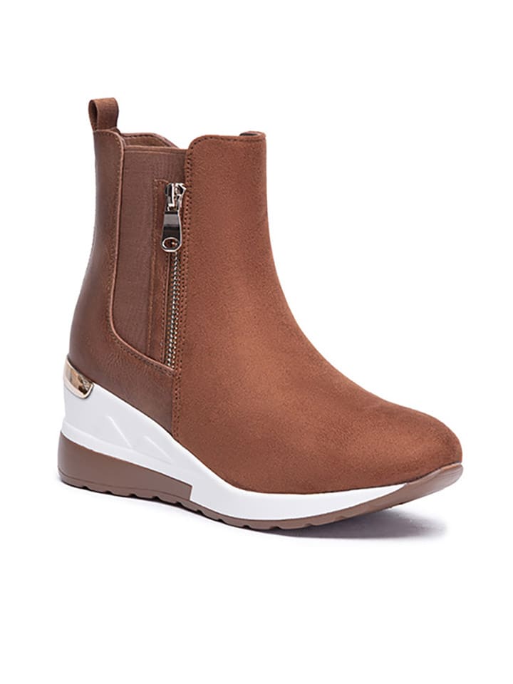 Botki w kolorze brązowym