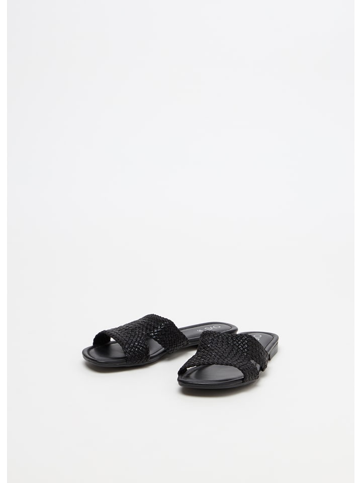 Klapki w kolorze czarnym