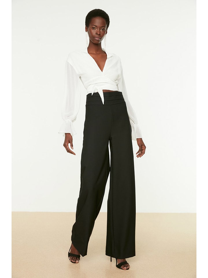 trendyol Spodnie w kolorze czarnym rozmiar: 44