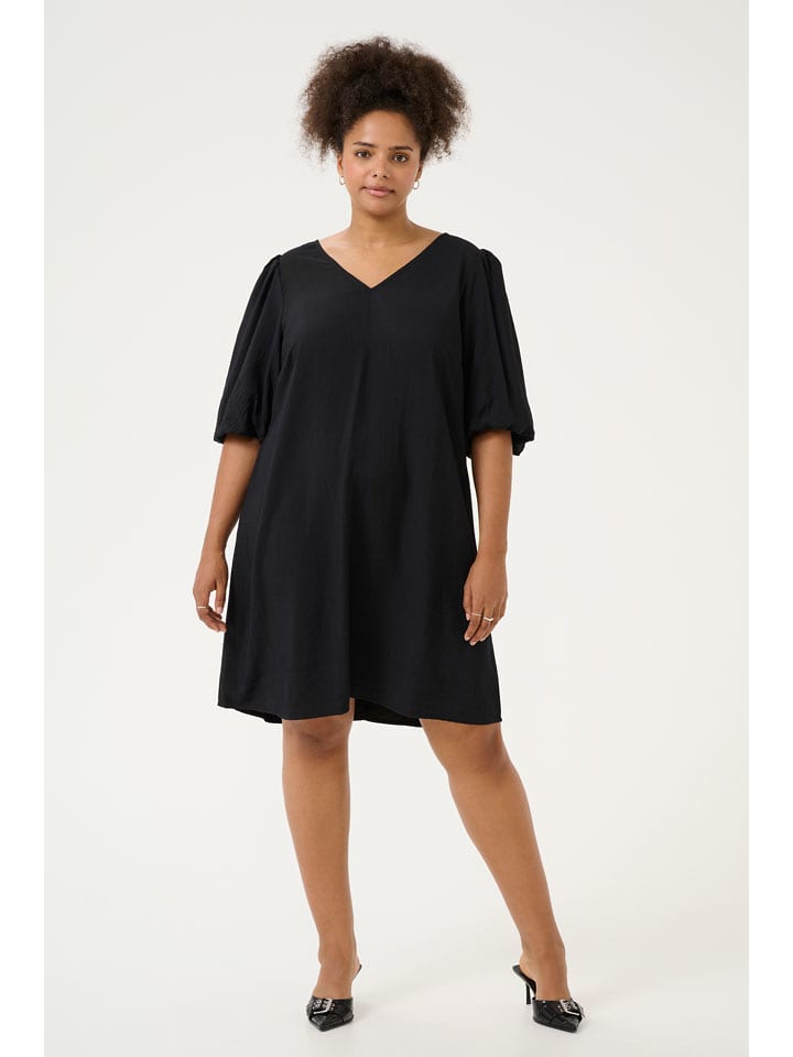 KAFFE curve Sukienka "Gabbi" w kolorze czarnym rozmiar: 48