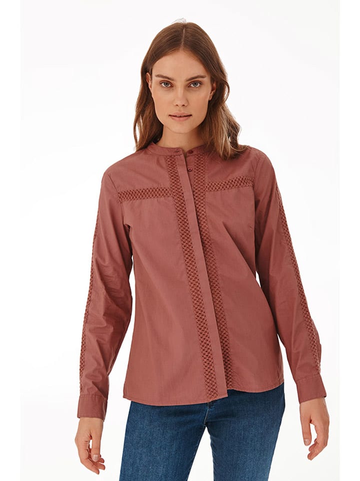 Koszula w kolorze ceglanym