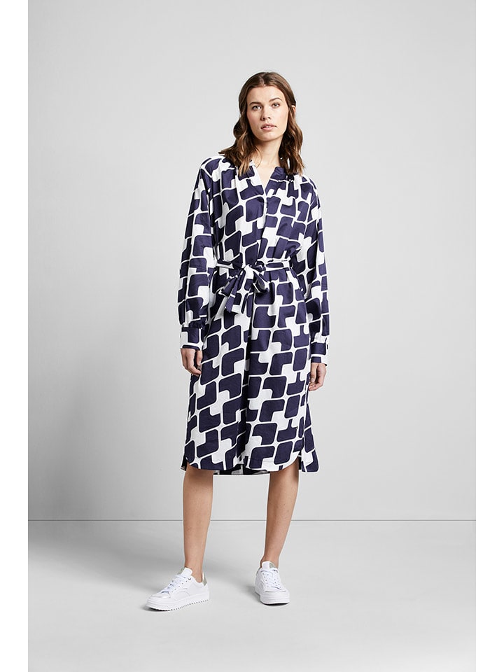 Bugatti Sukienka w kolorze granatowo-białym rozmiar: 46