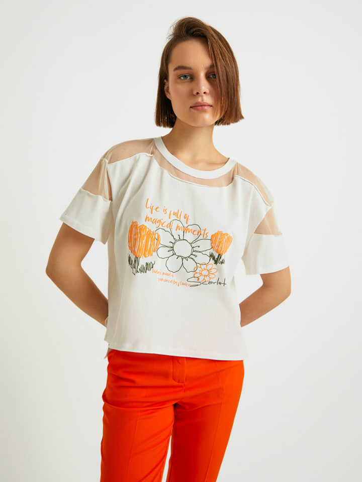 BGN Koszulka w kolorze kremowym rozmiar: 40