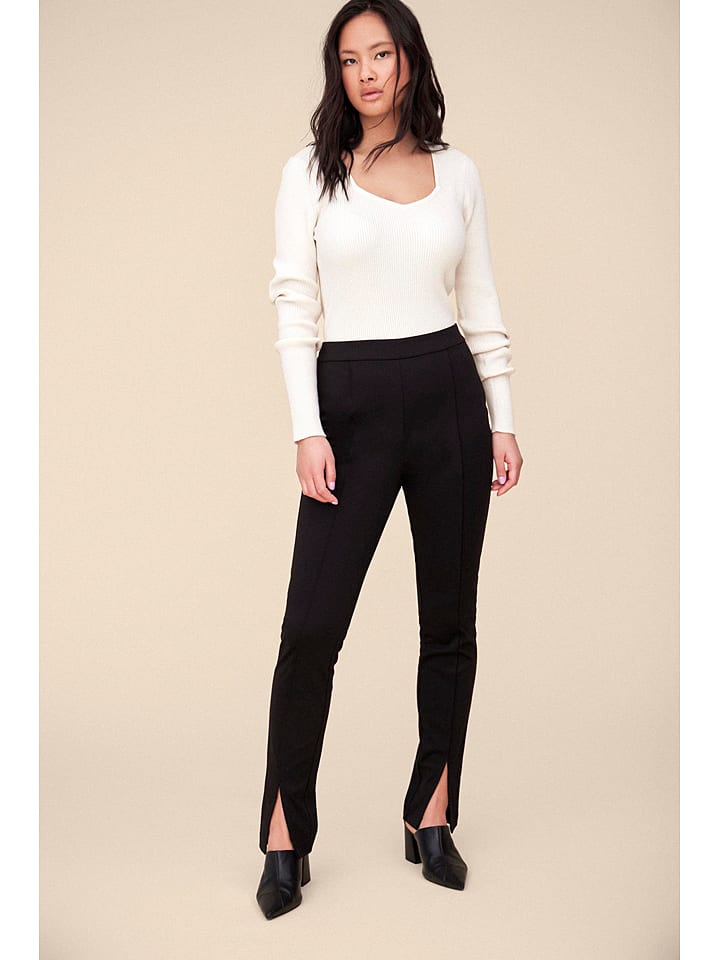 Vila Spodnie w kolorze czarnym rozmiar: 42