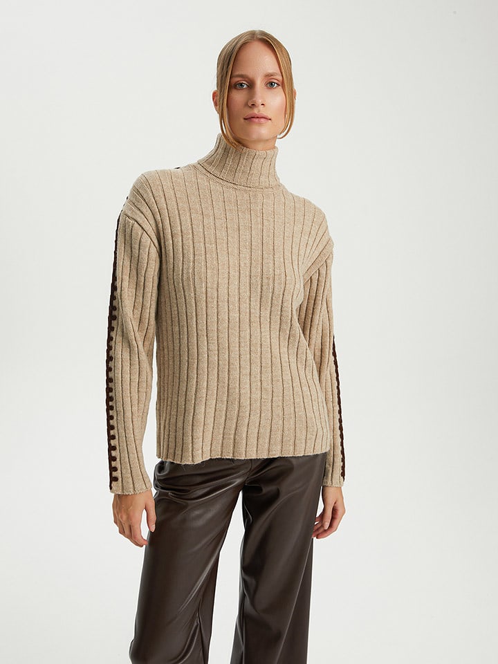 BGN Golf w kolorze beżowym rozmiar: 40