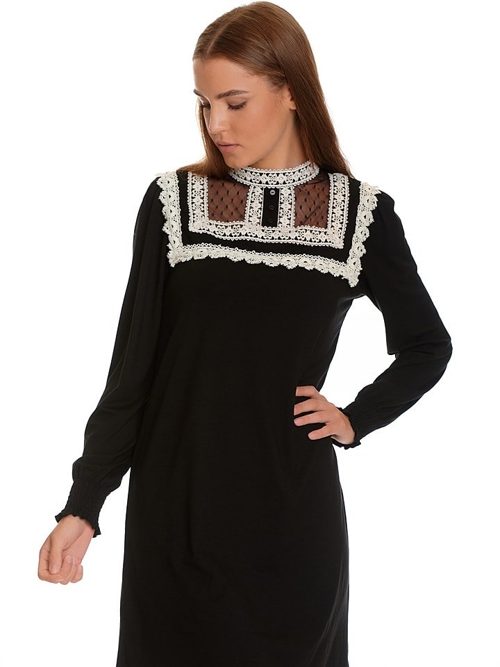 Sukienka "Nuit Francaise" w kolorze czarnym