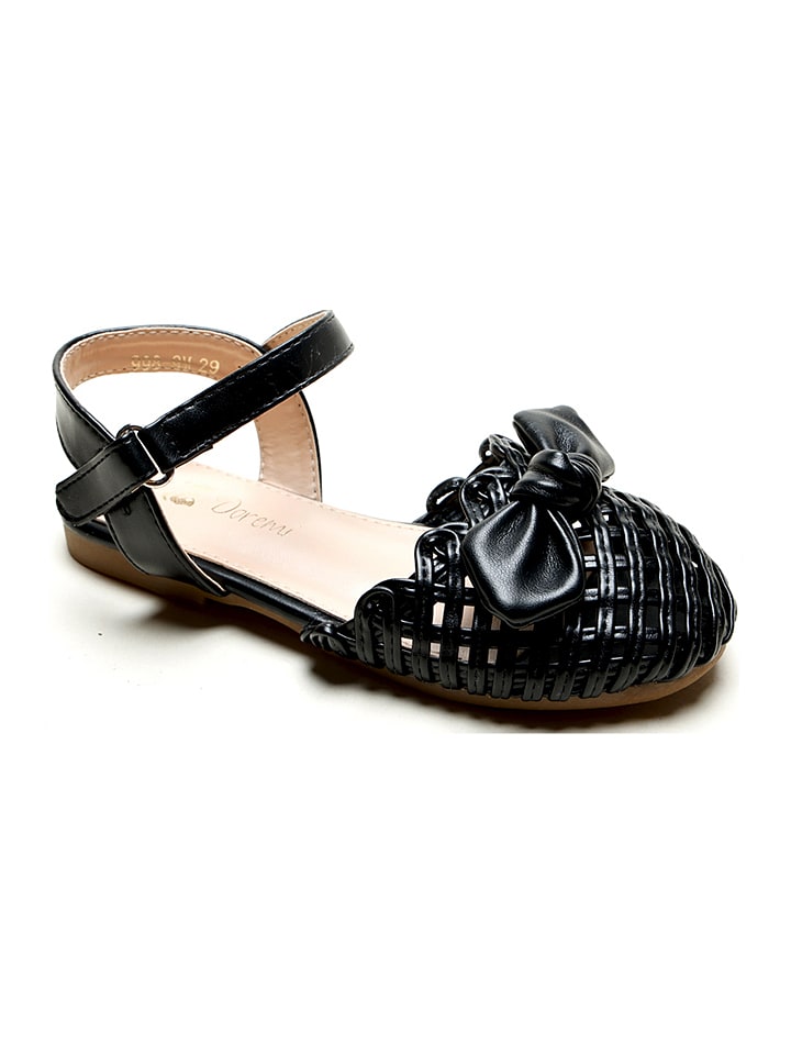 Sandały w kolorze czarnym