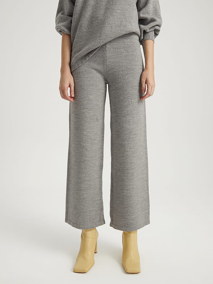 BGN Spodnie w kolorze szarym rozmiar: 34