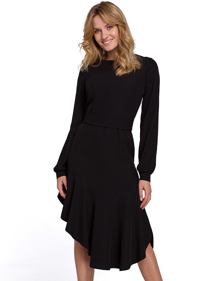 Sukienka w kolorze czarnym