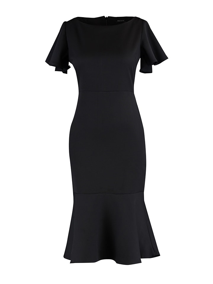 Sukienka w kolorze czarnym