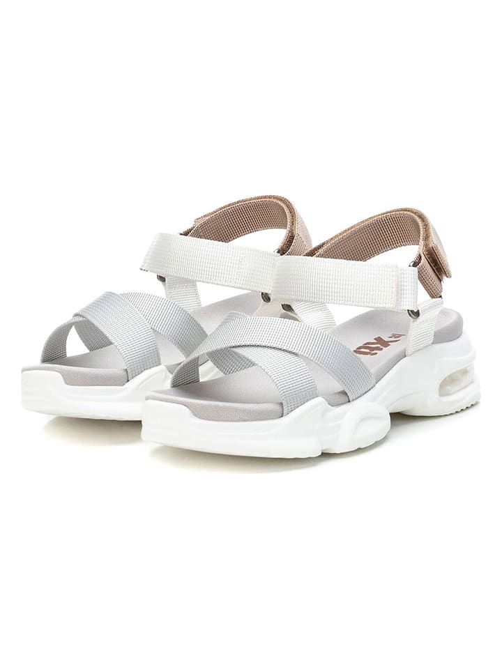 Xti Sandały w kolorze białym rozmiar: 33