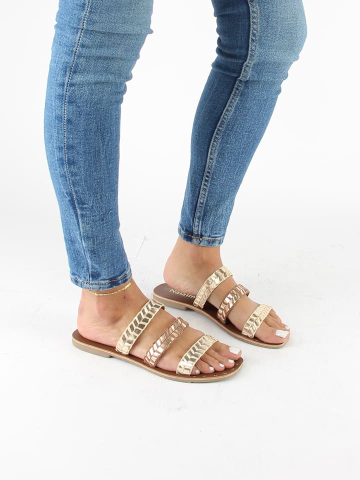 Klapki "Gania" w kolorze złotym