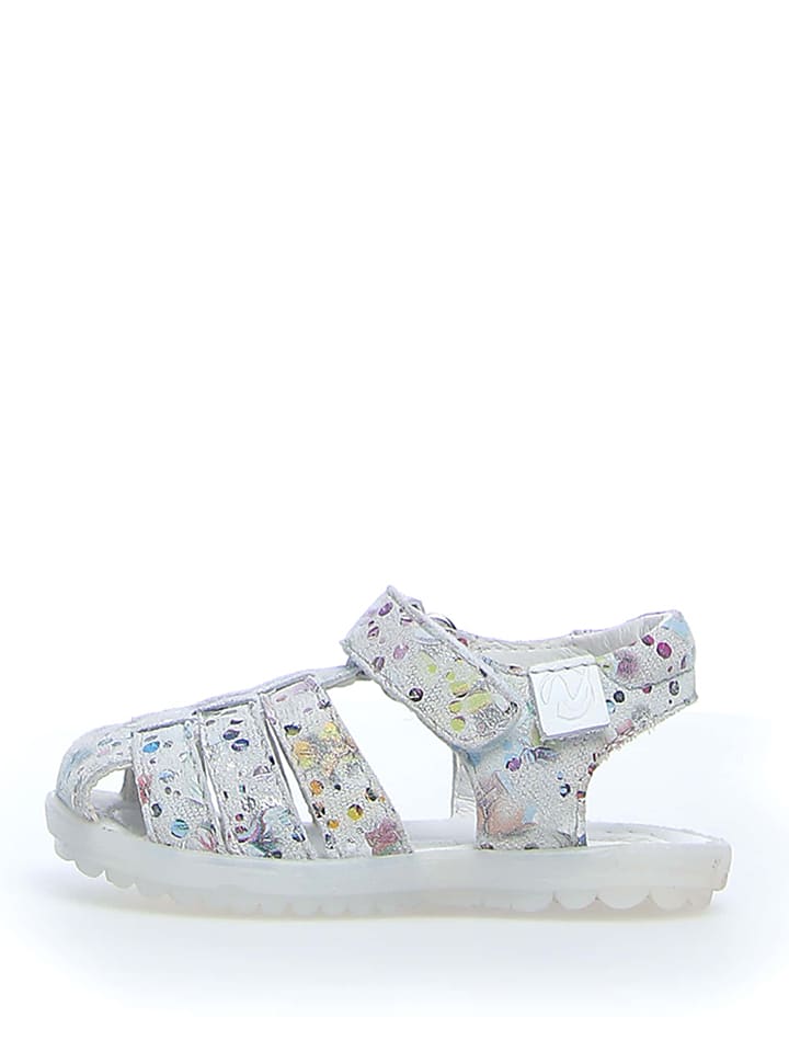 Skórzane półsandały w kolorze srebrnym