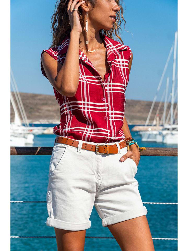 Bluzka w kolorze czerwonym