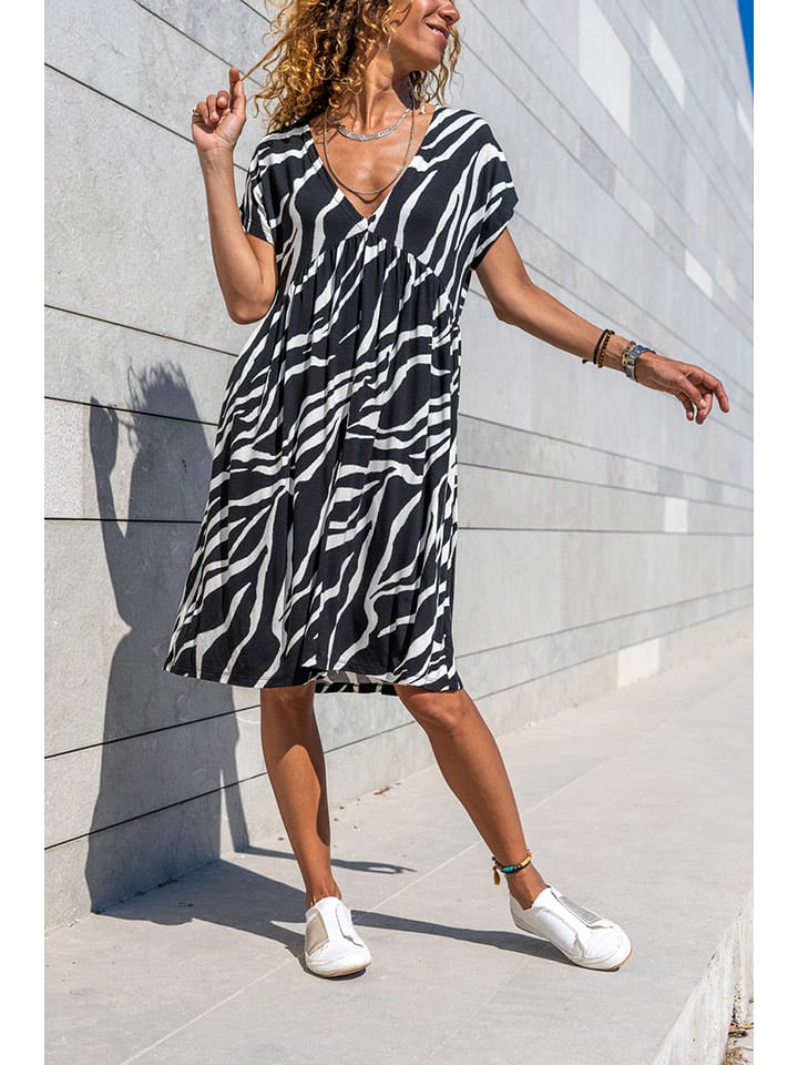 Gunes Kizi Sukienka w kolorze czarnym rozmiar: 36