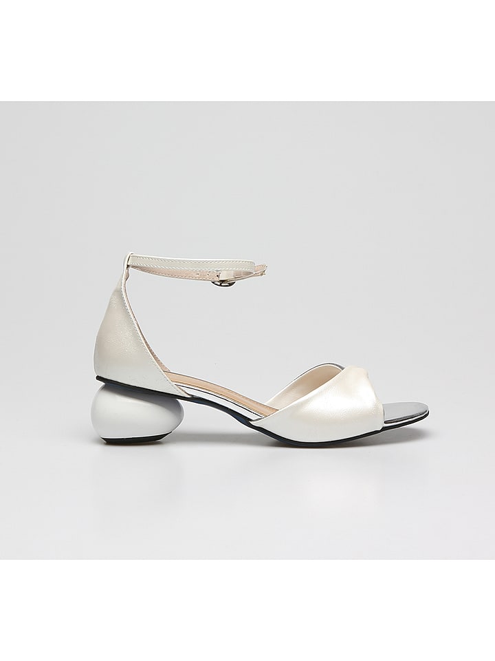 Rovigo Sandały w kolorze białym rozmiar: 40