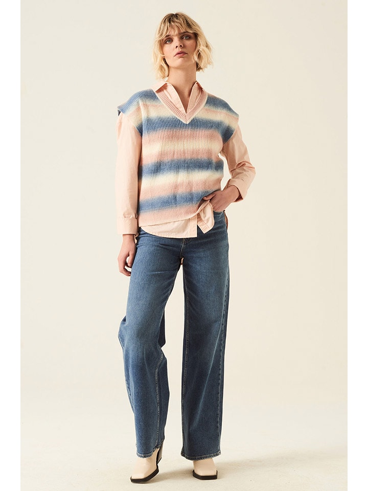 Garcia Bezrękawnik w kolorze jasnoróżowo-niebieskim rozmiar: S