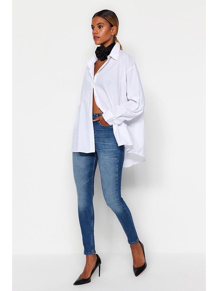 trendyol Dżinsy - Skinny fit - w kolorze niebieskim rozmiar: 38