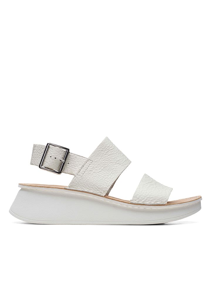 Clarks Skórzane sandały w kolorze kremowym na koturnie rozmiar: 36